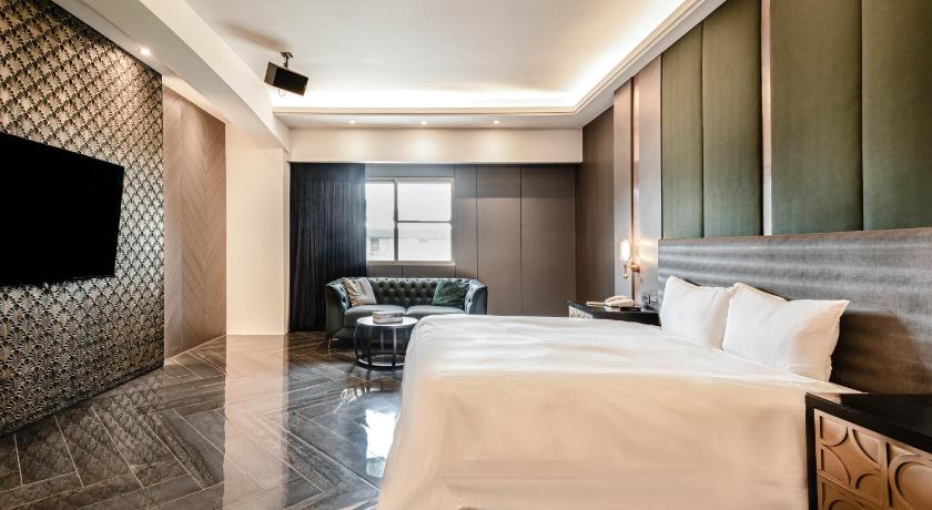 Image of Deluxe Double Suite Check-In After 6:00 PM 3