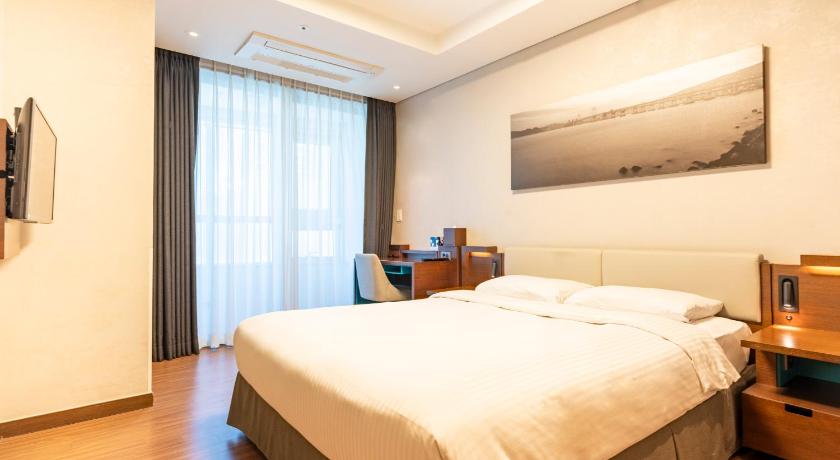 Busan Hotel Lamouette 3-Star Hotel lobby