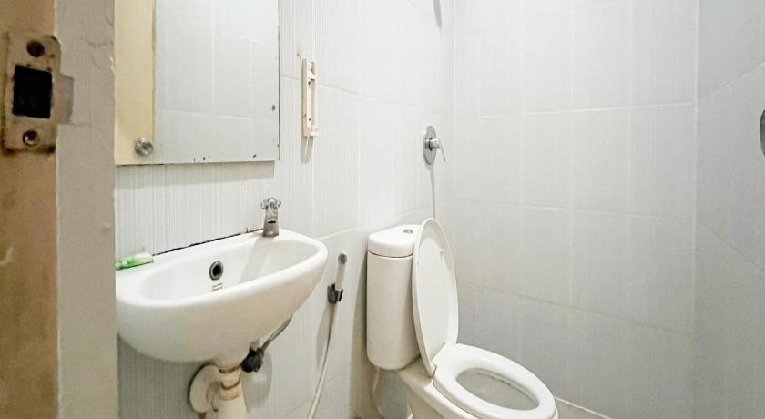 Makassar Lucky Inn & Cafe 2-Star Hotel suite