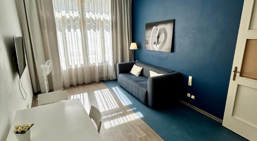 Image of Executive Suite 0