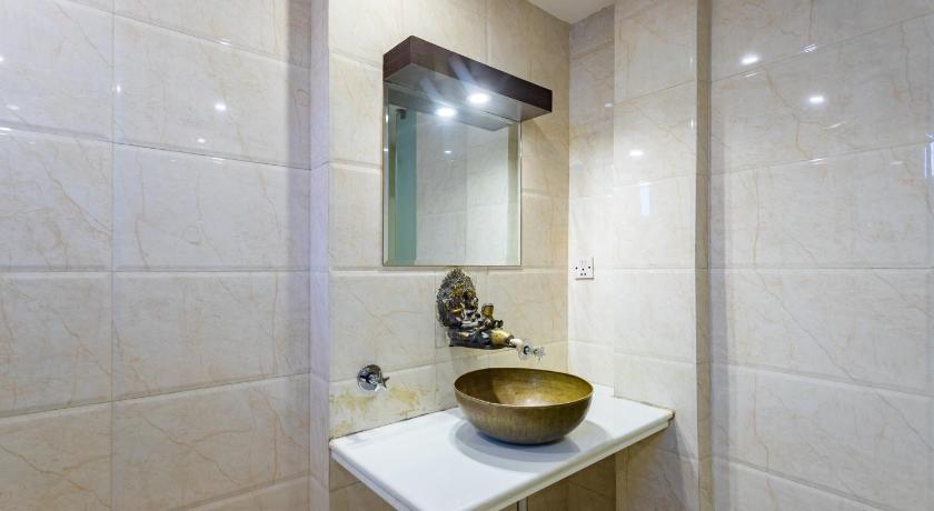 Image of Deluxe Room 12