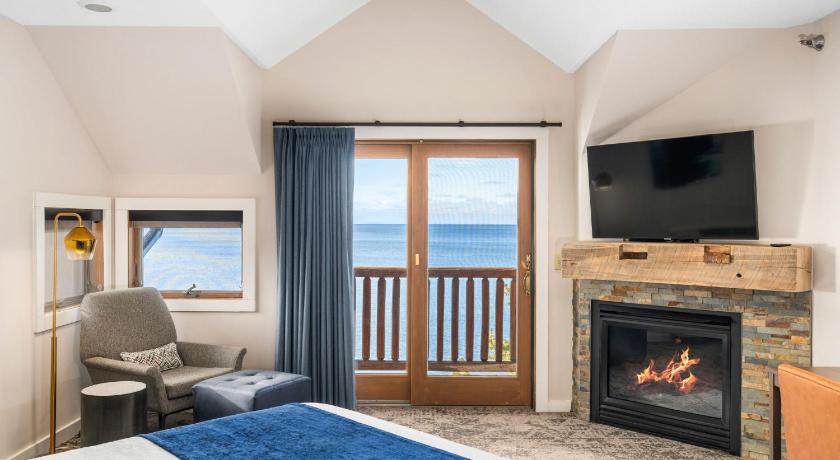 Two Harbors (MN) Grand Superior Lodge 3-Star Accommodation lobby