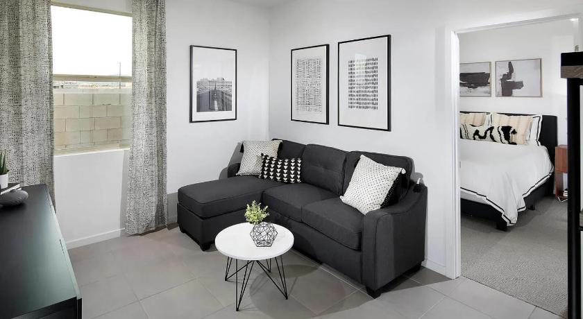 피닉스 (AZ) Family-Friendly 3BR Escape Work, Play, Relax! 3성급 숙소 스위트룸