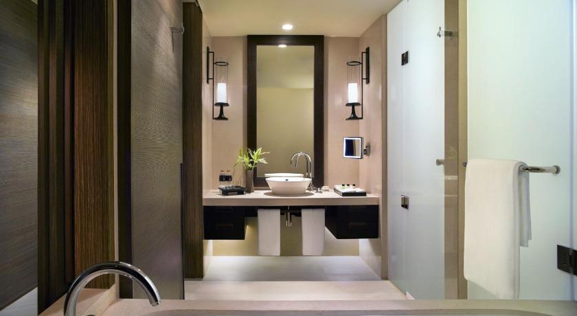 Image of Regency Executive Suite 2