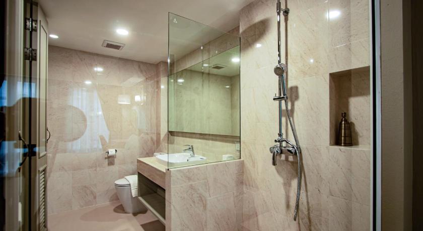 รูปของพรีเมียร์ เตียงใหญ่หรือเตียงแฝด (Premier Double or Twin Room) 13