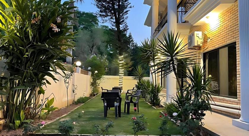 Infinity Villa F-8 - image 3