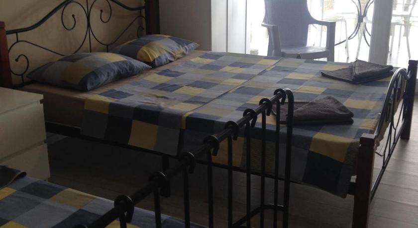 Standard háromágyas szoba - kilátással a tengerre (Standard Triple Room with Sea View) fotója 0