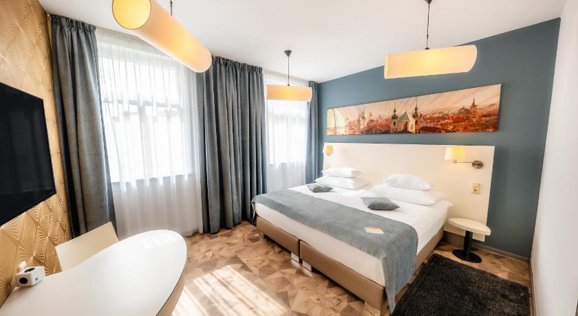 Image of Deluxe Double Room 1