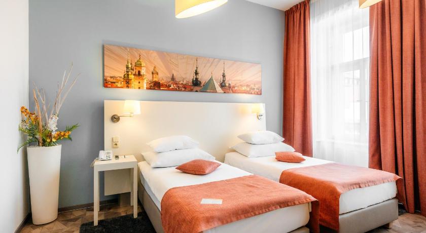Image of Deluxe Double Room 6