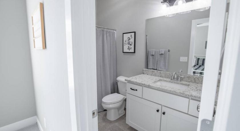 スプリングヒル The Retreat Modern 2bed 2.5bath 4つ星 宿泊施設 スイート