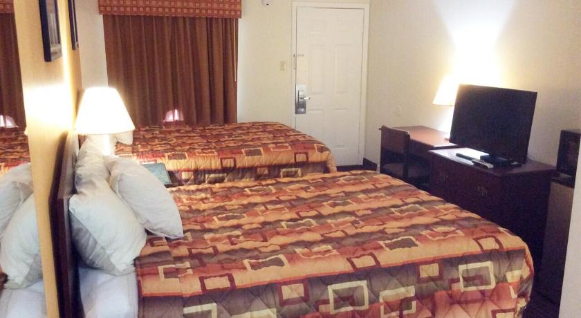 Plum Tree Inn photo