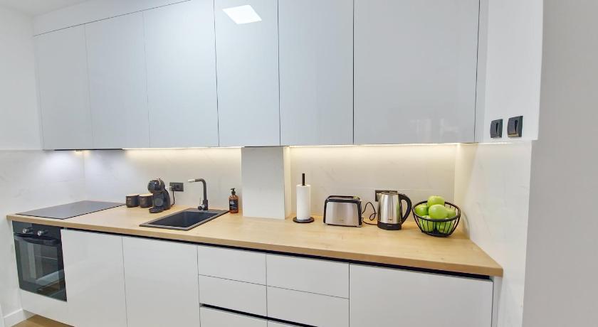 Kovačica Linden Avenue Apartment - self check in 4-Star Single Room view