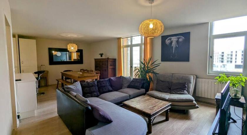 Bel appartement en rue pietonne