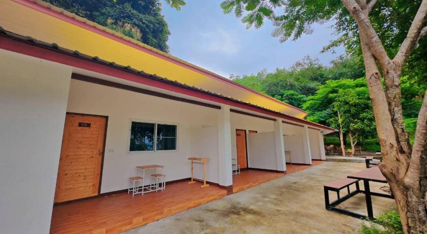 รูปของชาเลต์มาตรฐาน 1 ห้องนอน (Standard Chalet 1 Bedroom) 1