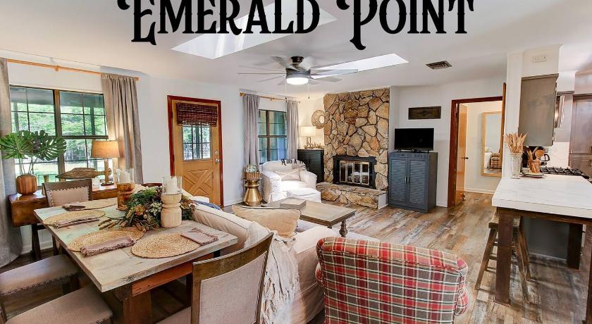 플로우노이 (LA) Emerald Cove Lakeside Cabin Paddle, Relax,Unwind 4성급 숙소 로비