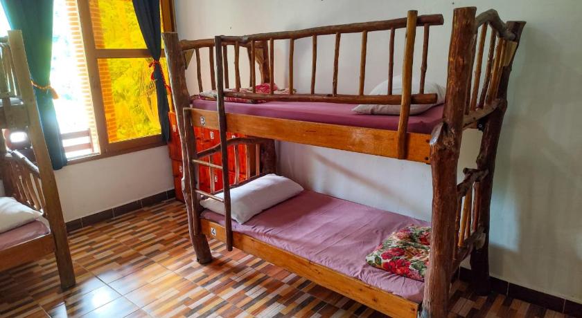 Imagen de Cama en habitación compartida mixta de 8 camas (Bed in 8-Bed Mixed Dormitory Room) 3