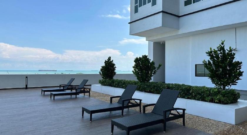 Malacca Luxury Design with SeaView 3312 By Luxpro 3-Star Guesthouse restaurant