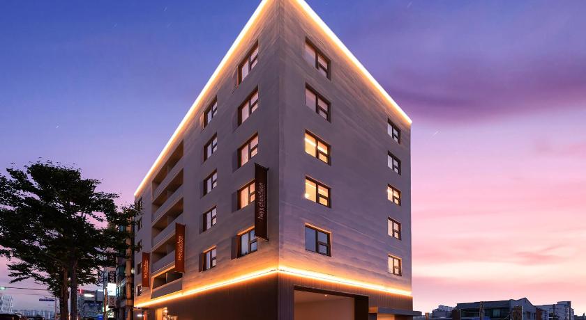 춘천 헤이 춘천 호텔 (Heyy Chuncheon Hotel) 2성급 호텔 로비