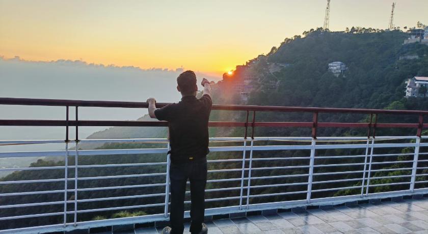 Vansathli I Near Mall Road Kasauli - image 19