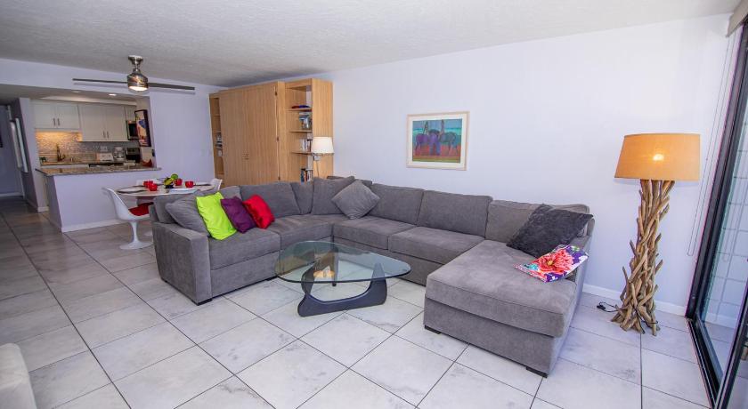 Image of One-Bedroom Apartment With Ocean View 17