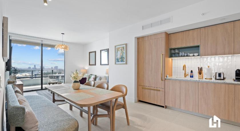 マイアミ (FL) Stylish Apartments with Partial Ocean Views in Downtown! 4つ星 宿泊施設 スイート