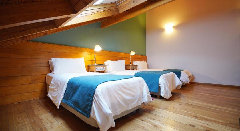 Image of Superior Triple Room 9