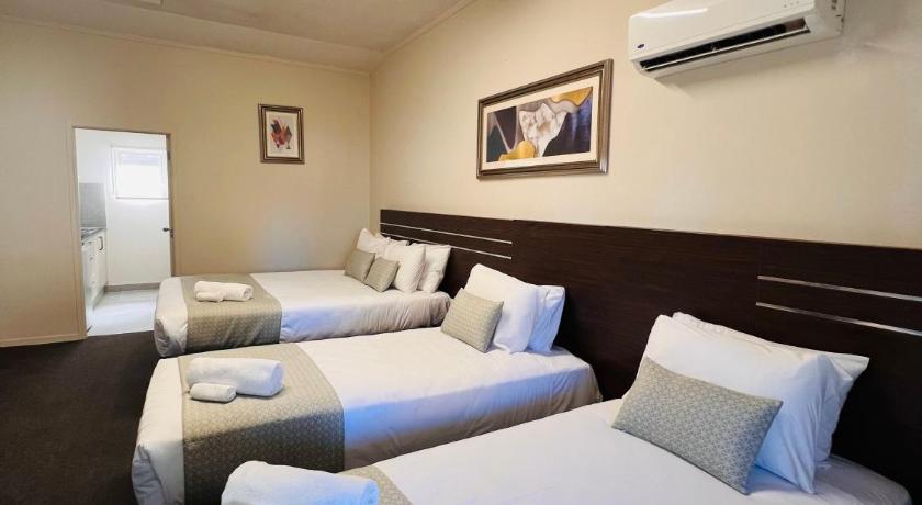 Image of Family Room 5