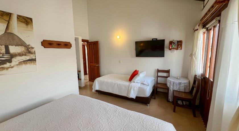 Image of Superior Triple Room 1