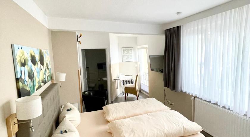 Image of Small Double Room 0