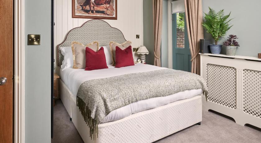 トッラード・ロイヤル King John Inn 4つ星 ホテル ロビー