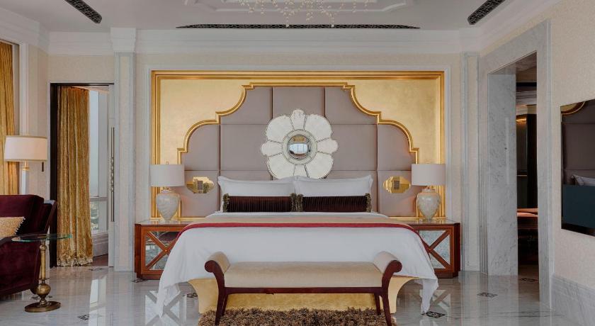 Al Hosen 1 hálószobás lakosztály nagy franciaággyal - tengerre nyíló kilátással - legfelső emelet (Al Hosen Suite, 1 Bedroom Suite, 1 King, Sea view, Top floor) fotója 1