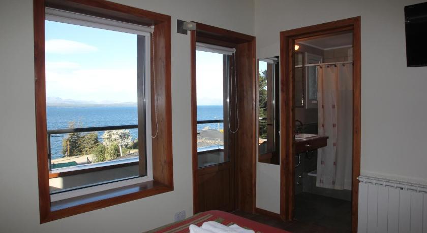 Image of Standard Triple Room 15