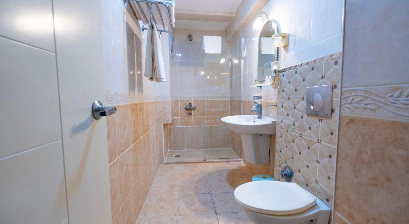 Imatge de Habitació Deluxe Triple (Deluxe Triple Room) 6