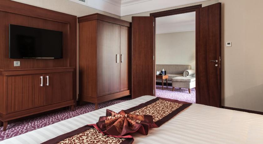 Image of Suite 13