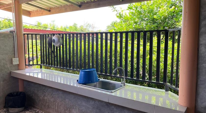 カオコー บ้านสวนหมอกเขาค้อ B1 3つ星 ゲストハウス レストラン