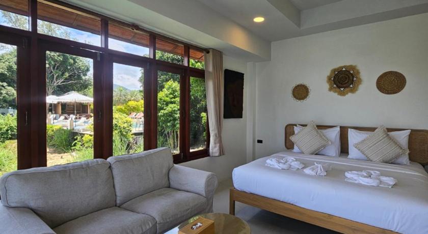 Image of Jacuzzi Ocean View Suite 3