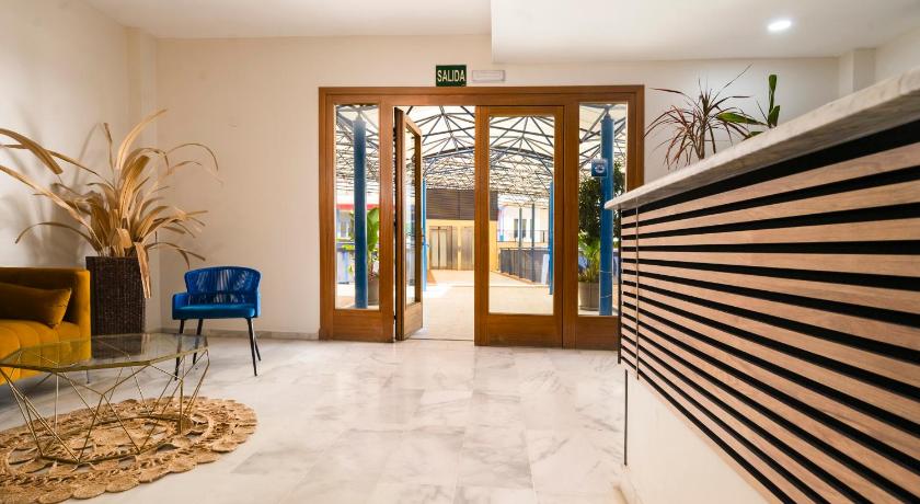 セビリア Aticos Lux Sevilla Piscina Parking 3つ星 ゲストハウス 施設