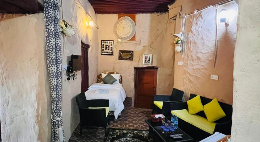 Image of Triple Room with Private Bathroom 13