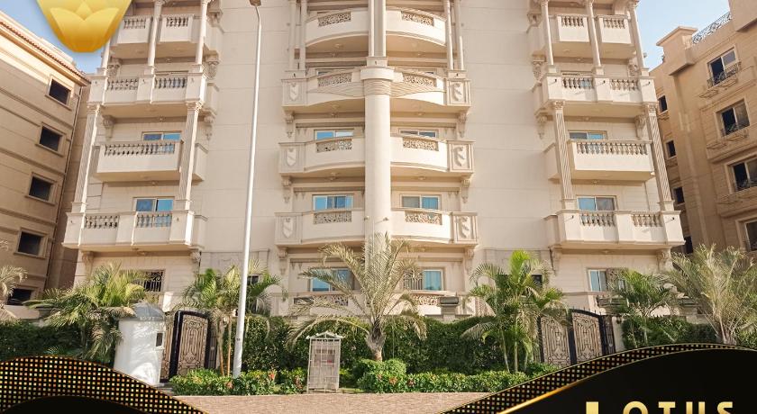 El Lotus Building - main image