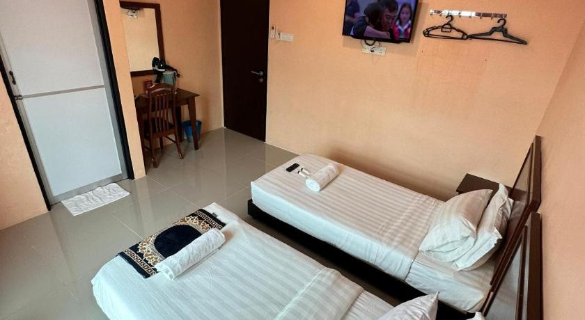 Image of Twin Room 4