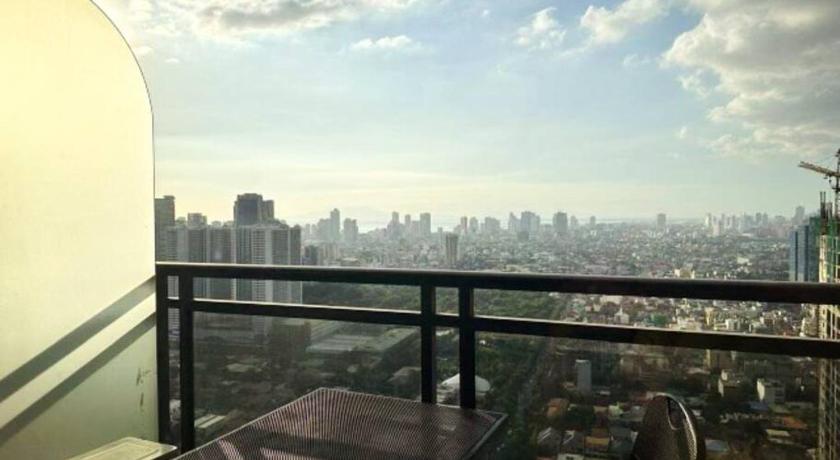 Spacious Unit in Gramercy Makati - image 12