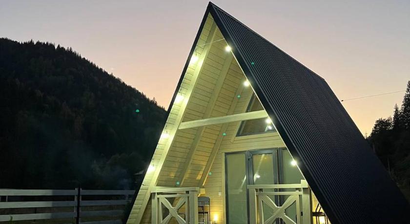 A frame house Kryvorivnia