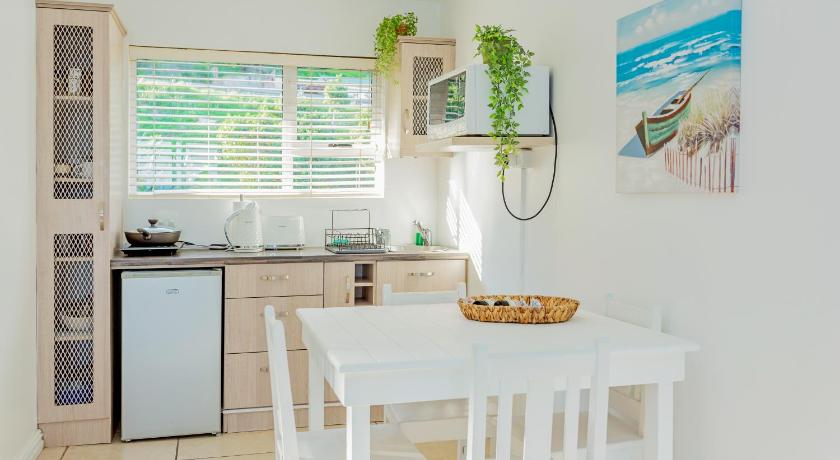 Image de Studio avec Balcon (Studio with Balcony) 13