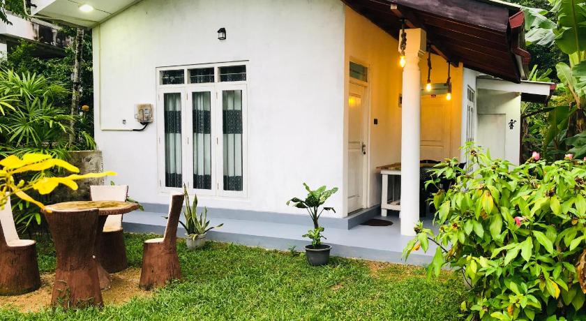 White House Weligama