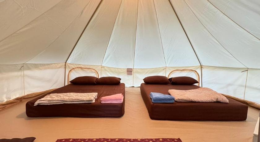 Khao Yai NP โฮมสเตย์ นอนเต็นท์ติดแอร์ 3-Star Hotel suite