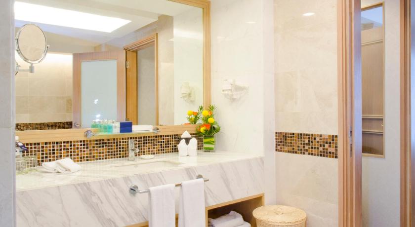 Image of Deluxe Suite 13