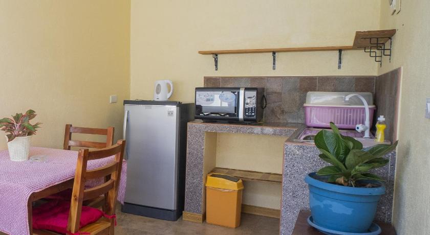Image of Summer Suite 7