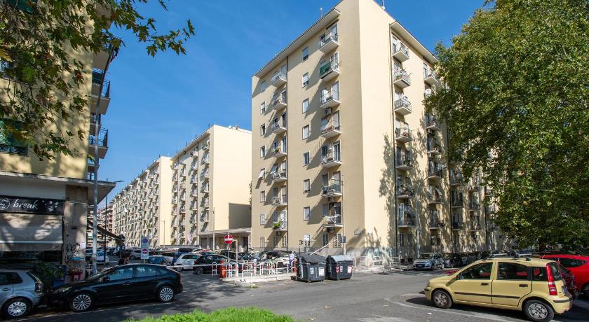 ローマ Venus Allbnb 4つ星 ホテル 外観