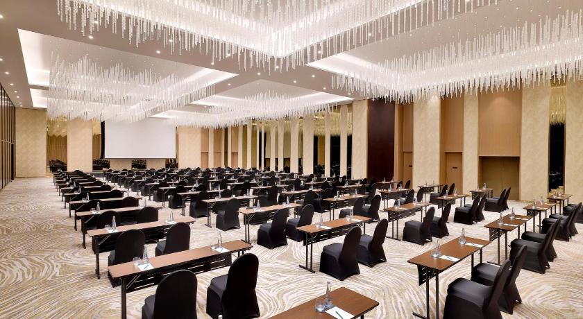 Embassy Suites By Hilton Dubai Business Bay - image 8