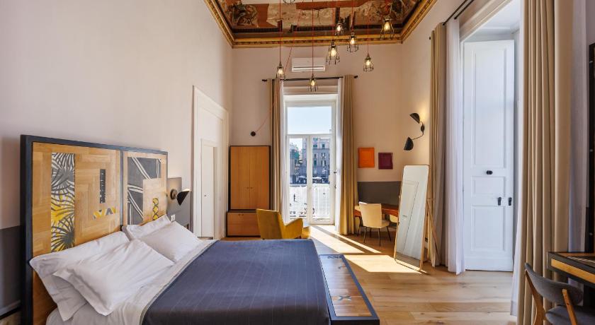 Image of Luxury Triple Room 3